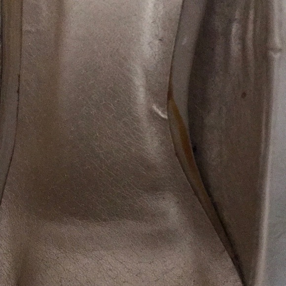 💗5/$25 Nude Platform Pumps - Picture 8 of 8